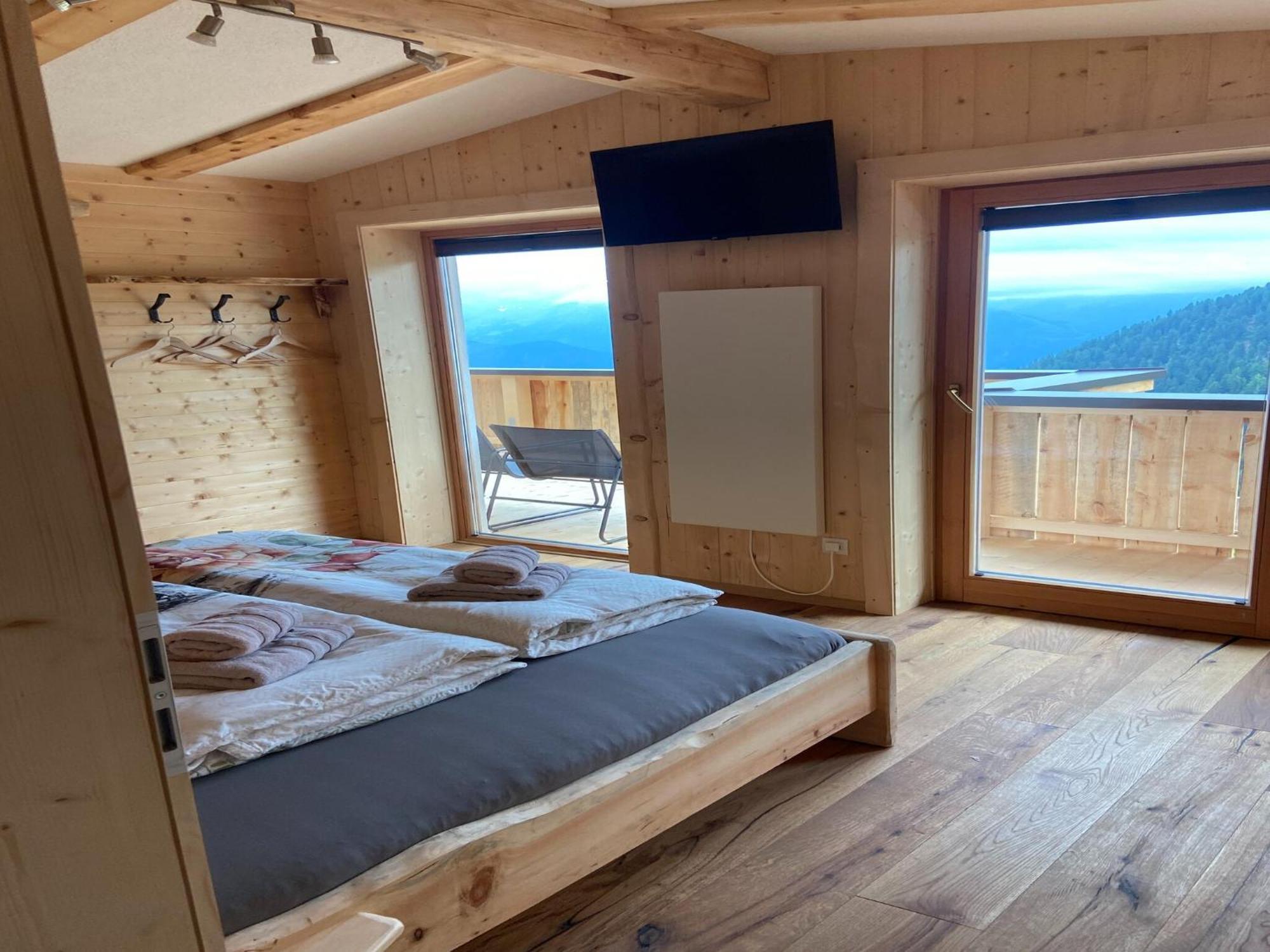 New Holiday Home On The Alm With Terrace And Balcony Zellberg 外观 照片